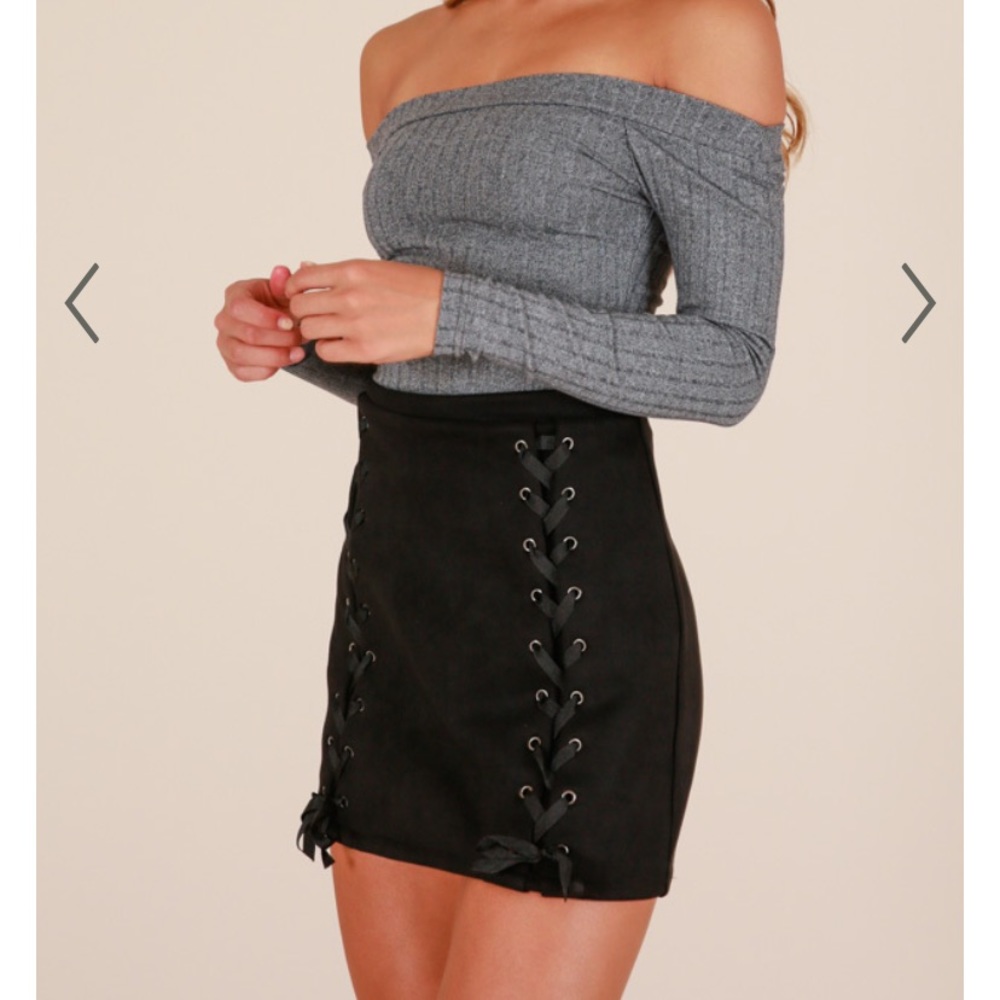 Showpo INSIDE VOICES SKIRT IN BLACK SUEDETTE - Picture 5 of 10